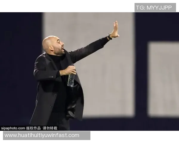 巴萨冬窗不外租18岁中场伯纳尔尽管赫罗纳有意仍将留队